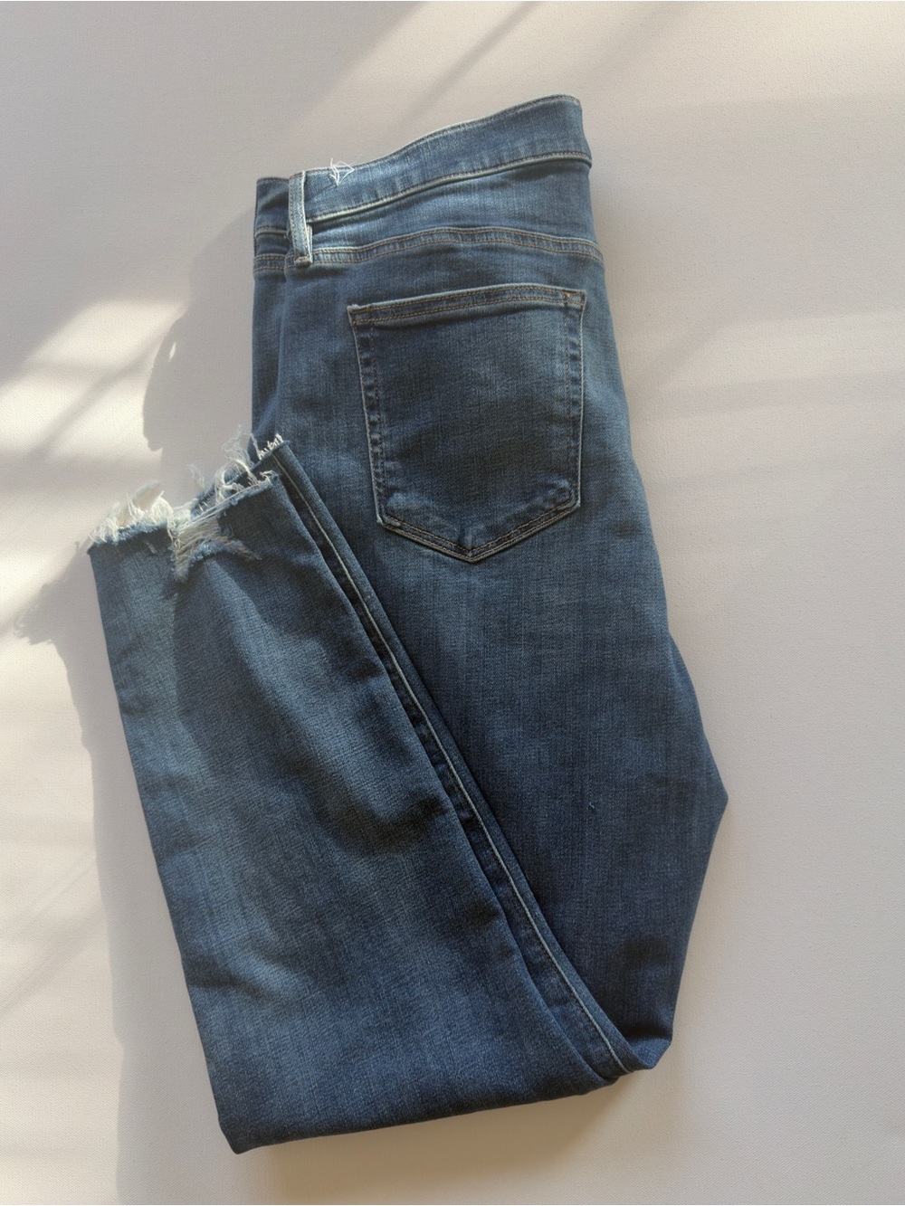 NWT Women's Loft Classic Blue Women's Slim Jeans 32/14 with 26" Inseam (KB9)